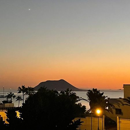 Alojamiento Playa Centro Corralejo 16 Екстериор снимка